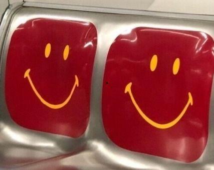 搞笑兄妹吃瓜文案,笑料横飞的家庭欢乐时光